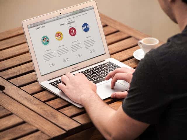 Mailchimp Benefits & Alternatives (Brevo, Mailgun) Guide